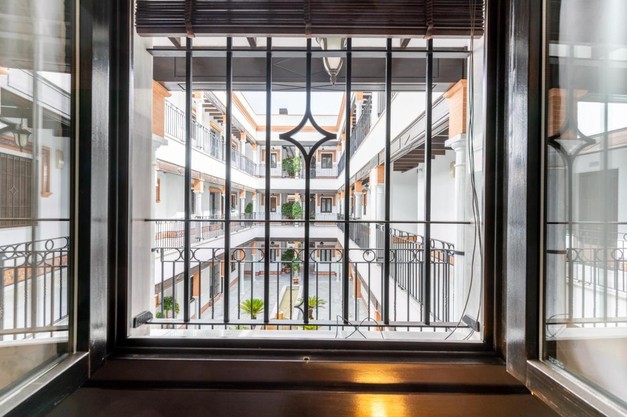 Center Of Seville! Luxury Apartment In Sevillian Manor House! Esterno foto